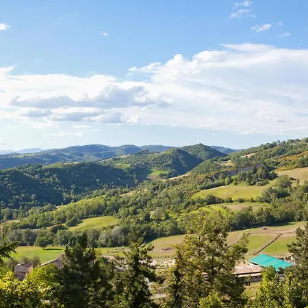 Pet Friendly Apartment Apartment Passignano sul Trasimeno